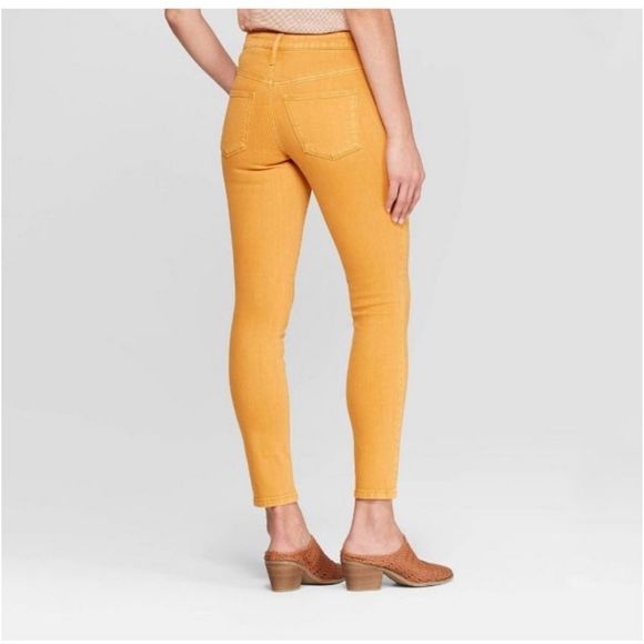 **SOLD **Universal Thread Women's Mustard Yellow Cotton/Spandex Jeans - Picture 3 of 11